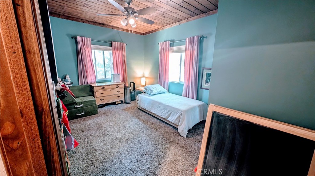 2552 Catalina Drive Property Photo 20