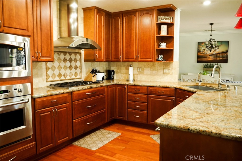 9886 Onyx Street Property Photo 10