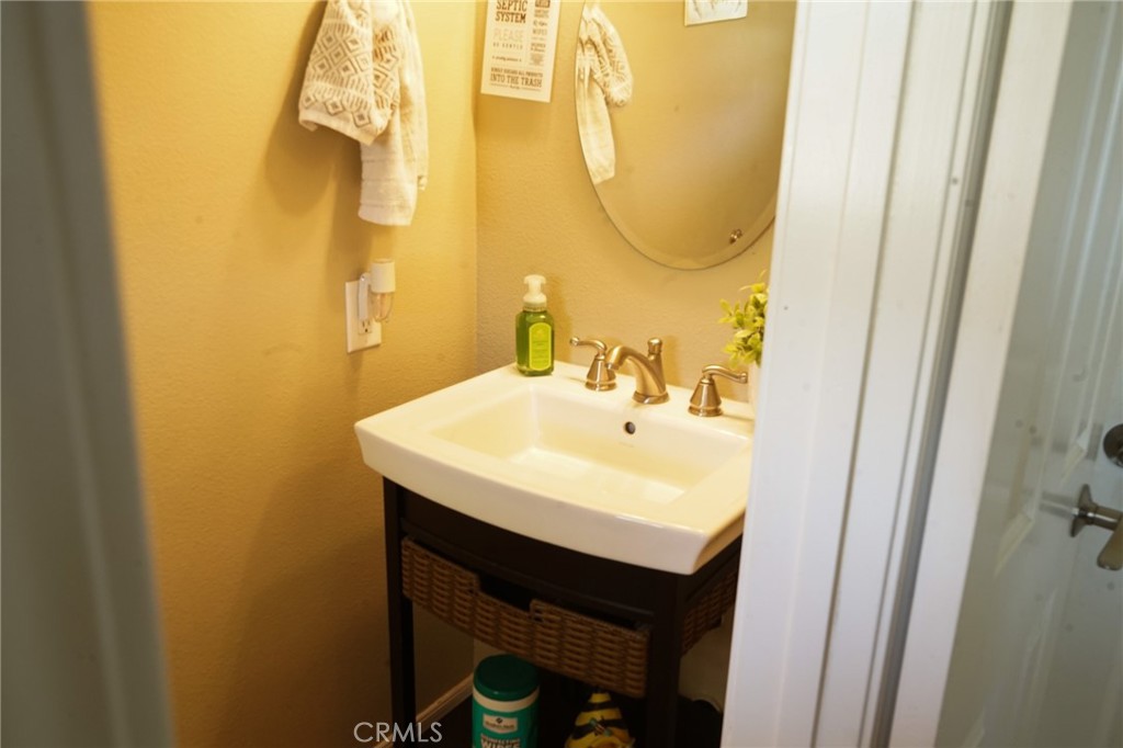 9886 Onyx Street Property Photo 26