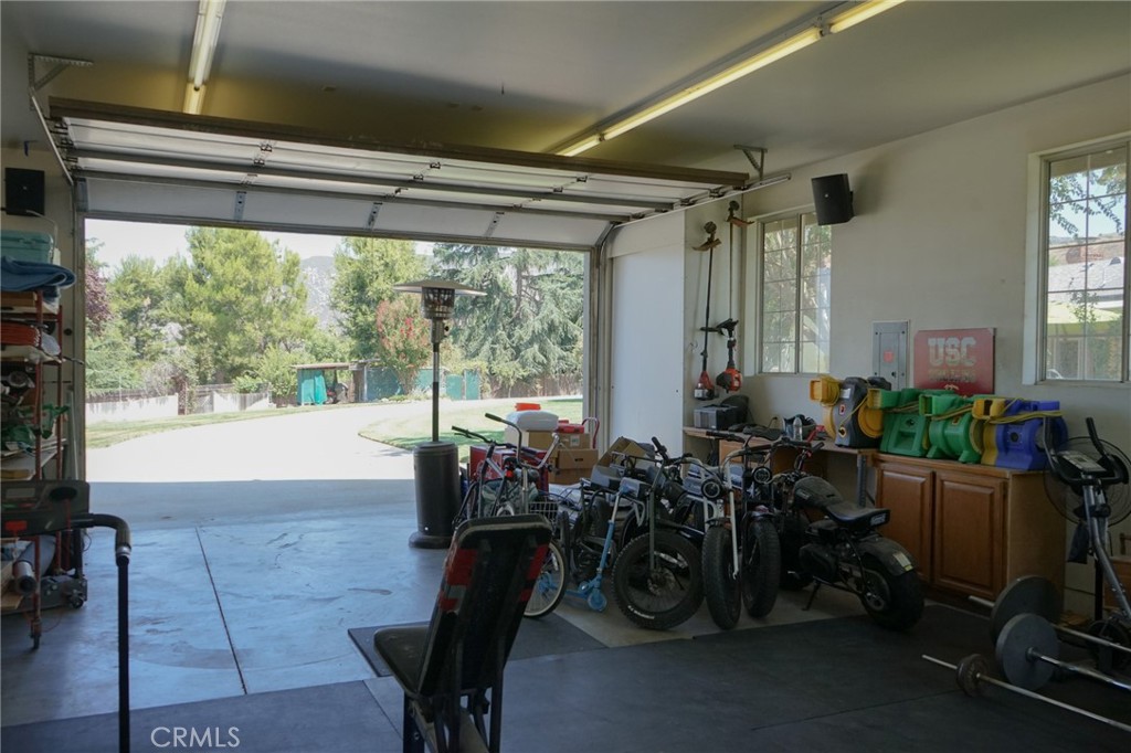 9886 Onyx Street Property Photo 29