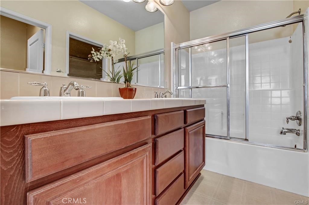 7729 Hess Place U3 Property Photo 10