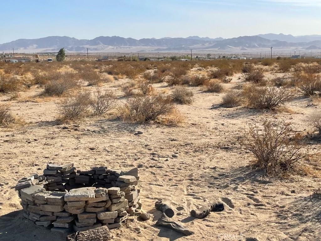 69570 Squaw Road Property Photo 2