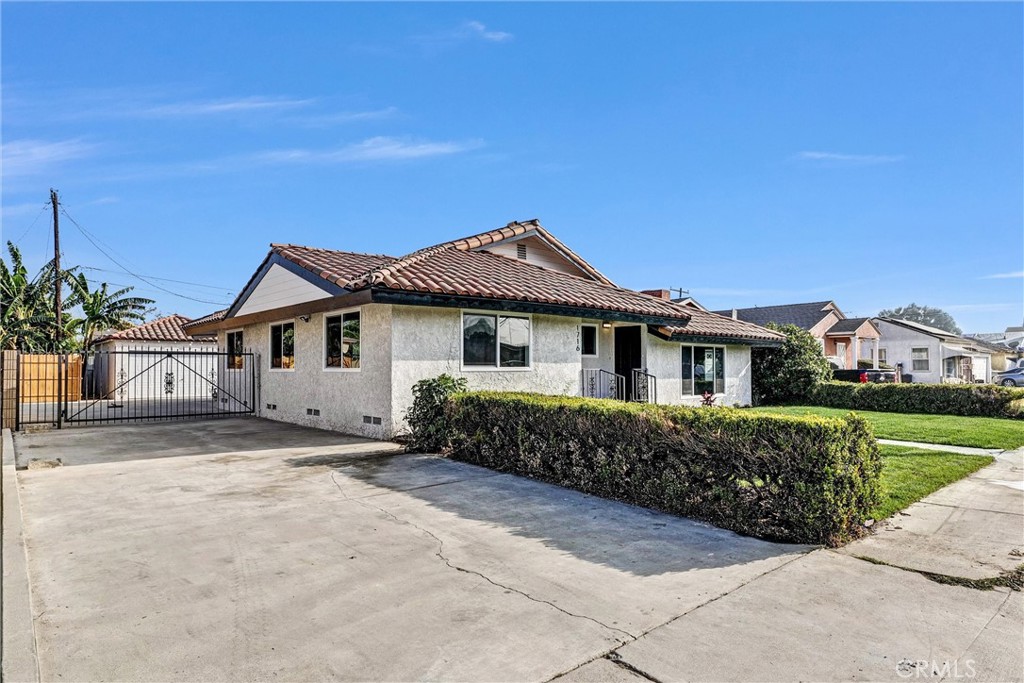 1716 N Grandee Avenue Property Photo 1