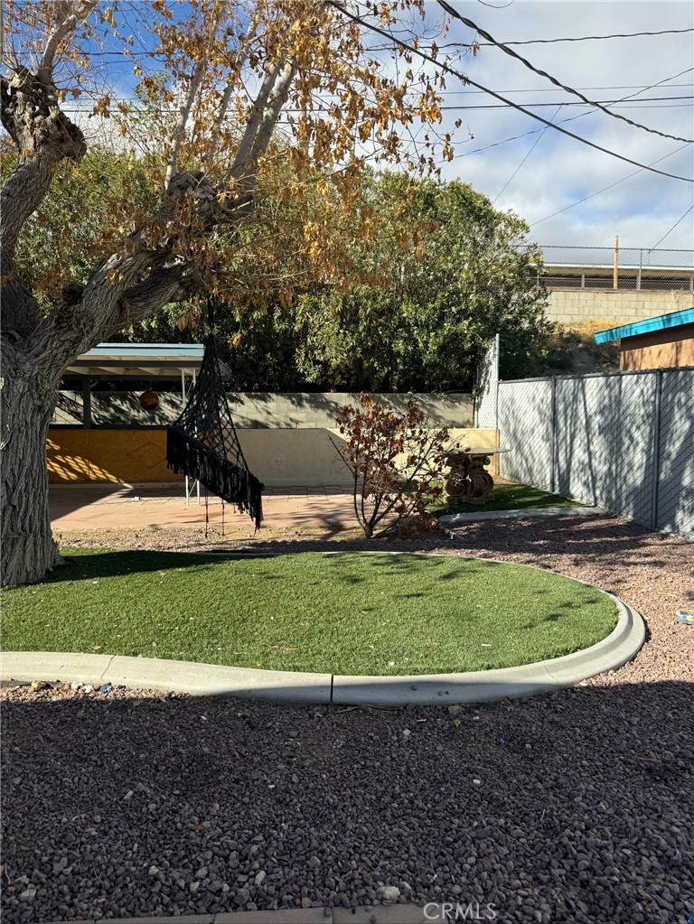 630 Yucca Avenue Property Photo 2