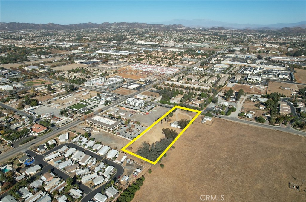 25071 Adams Avenue Property Photo 1