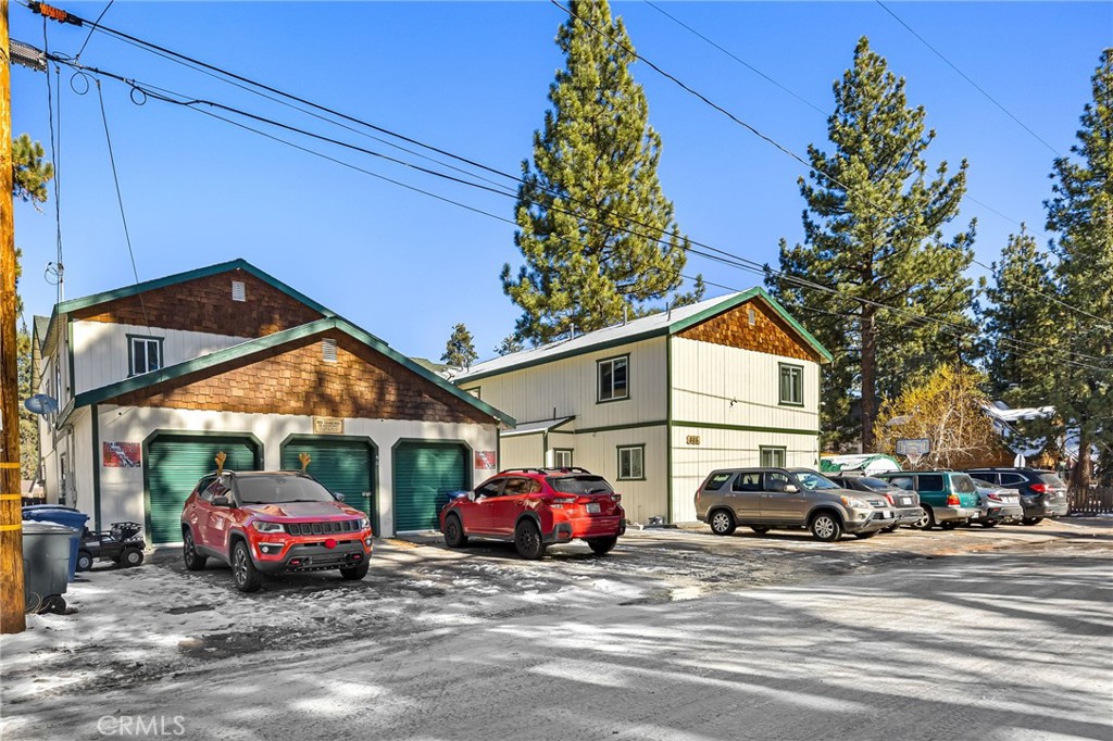 305 W Mojave Boulevard Property Photo 1