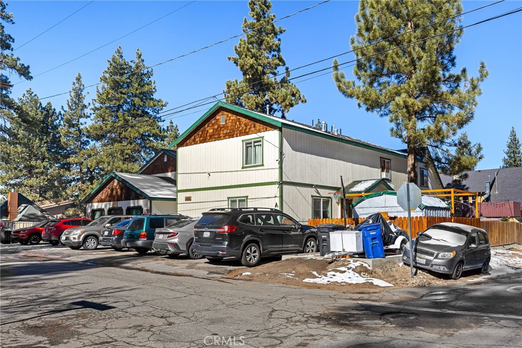 305 W Mojave Boulevard Property Photo 2