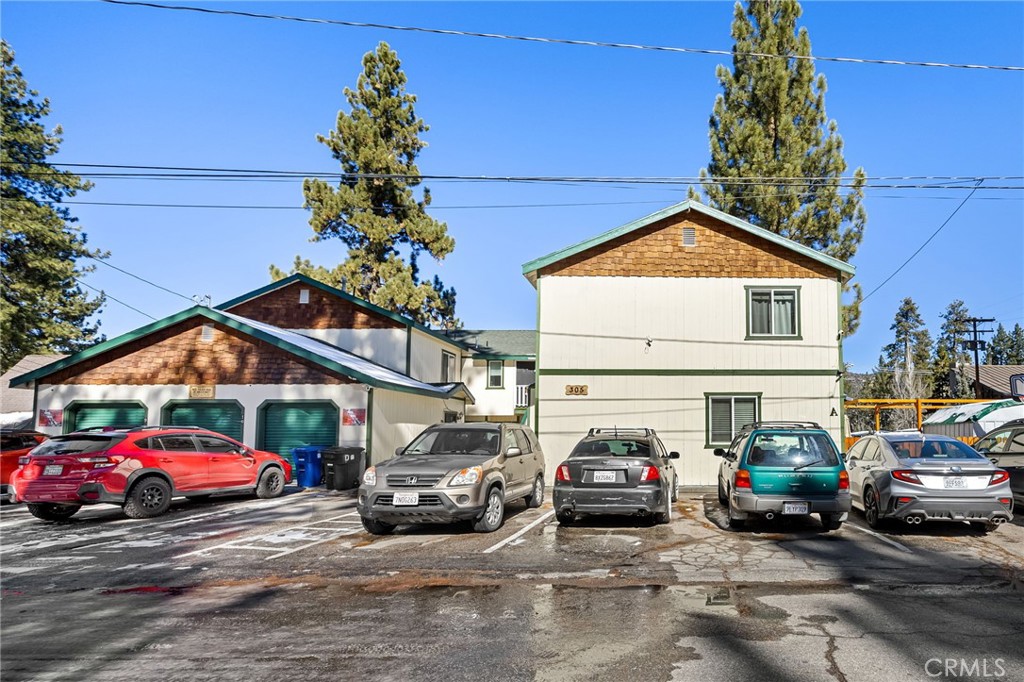 305 W Mojave Boulevard Property Photo 3