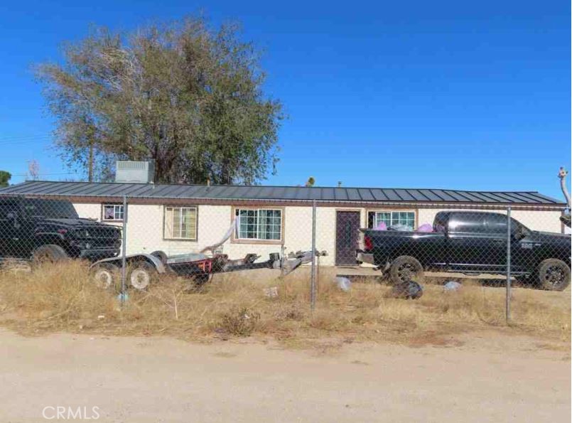 1635 W Avenue N12 Property Photo