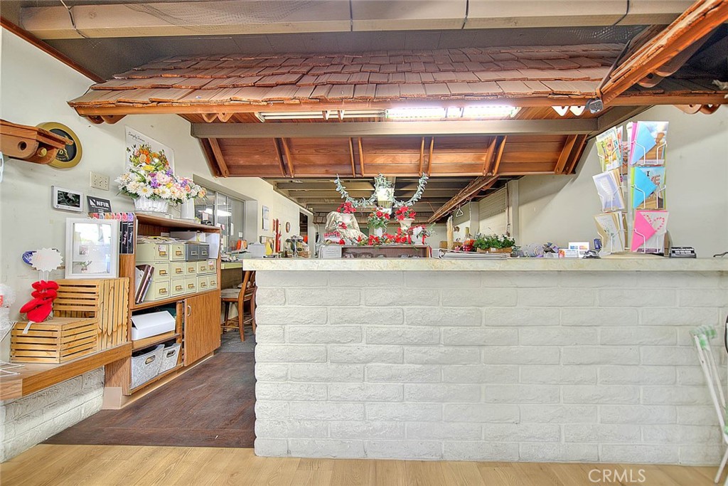 8620 Sierra Avenue Property Photo 15