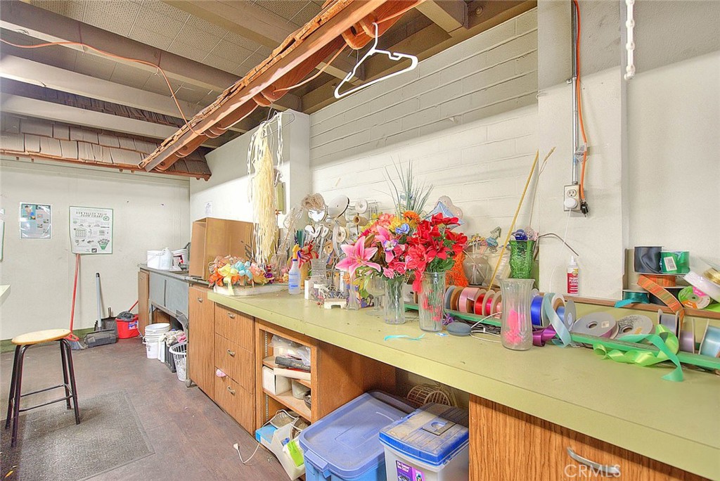 8620 Sierra Avenue Property Photo 20