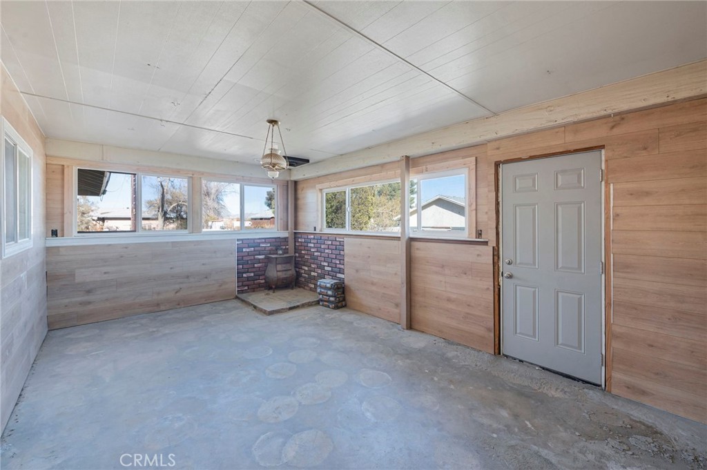 19665 Grey Mountain Road Property Photo 16