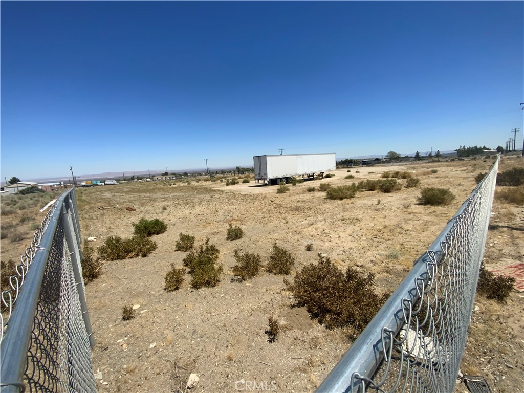 2652 Phelan Road Property Photo 2
