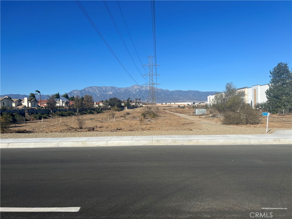 11130 E Riverside Drive Property Photo