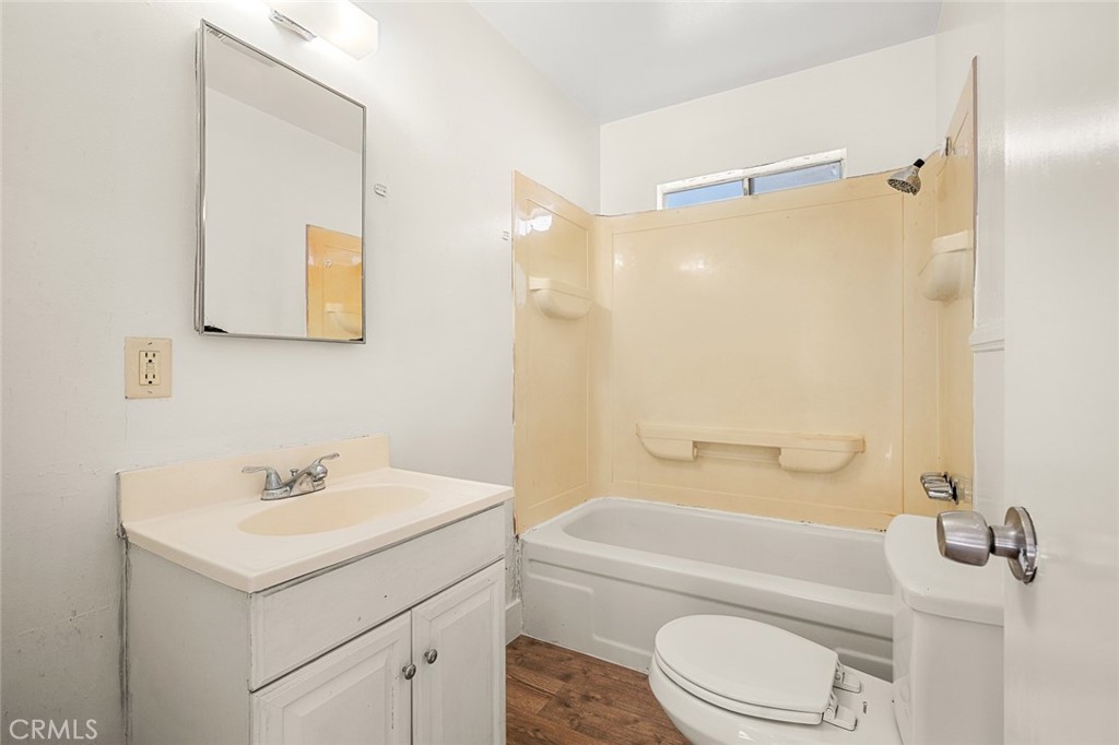 1019 College Avenue Property Photo 23