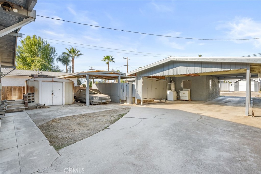 1019 College Avenue Property Photo 26