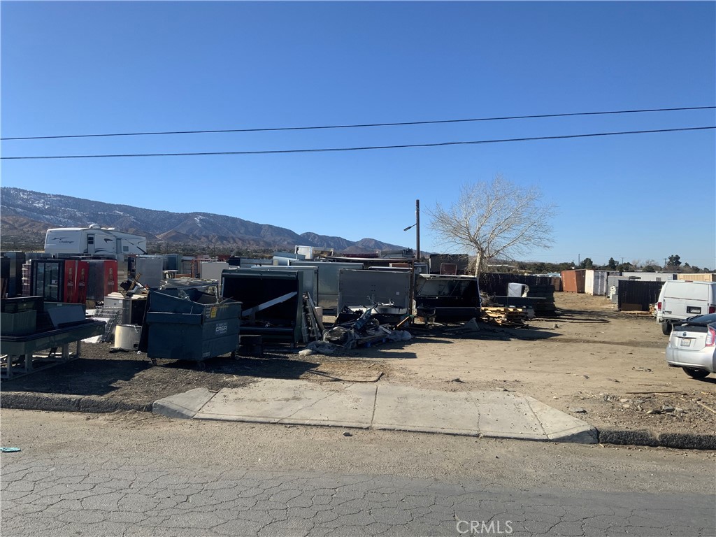 9882 Buckwheat Road Property Photo 2