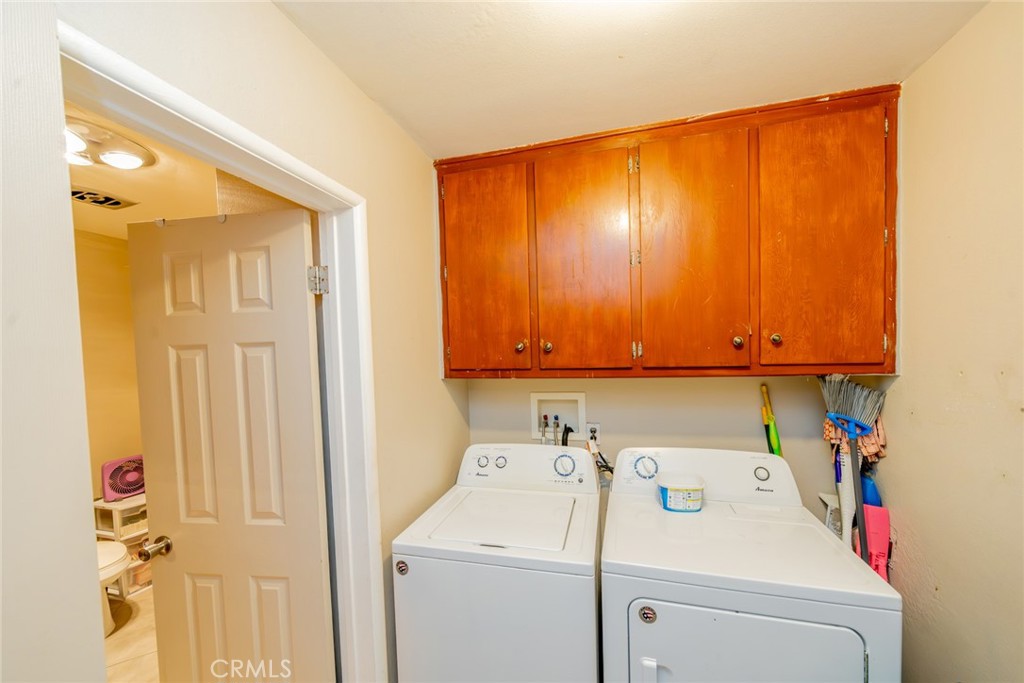 1465 N Eucalyptus Avenue Property Photo 15