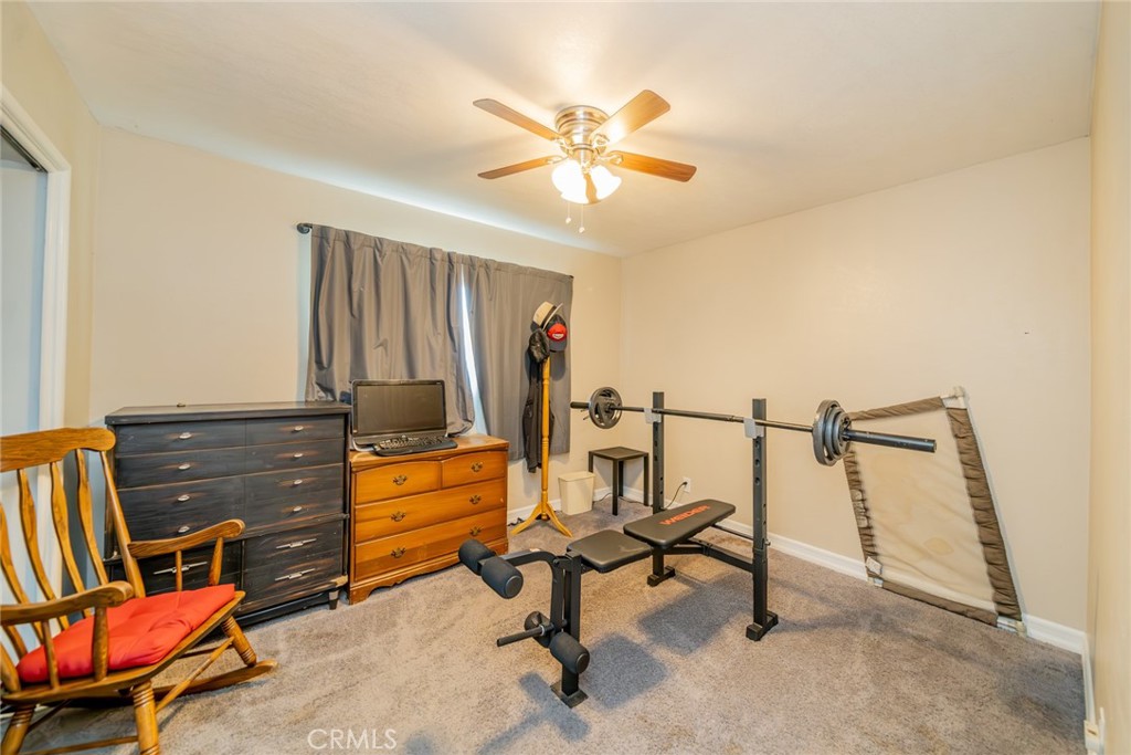 1465 N Eucalyptus Avenue Property Photo 25