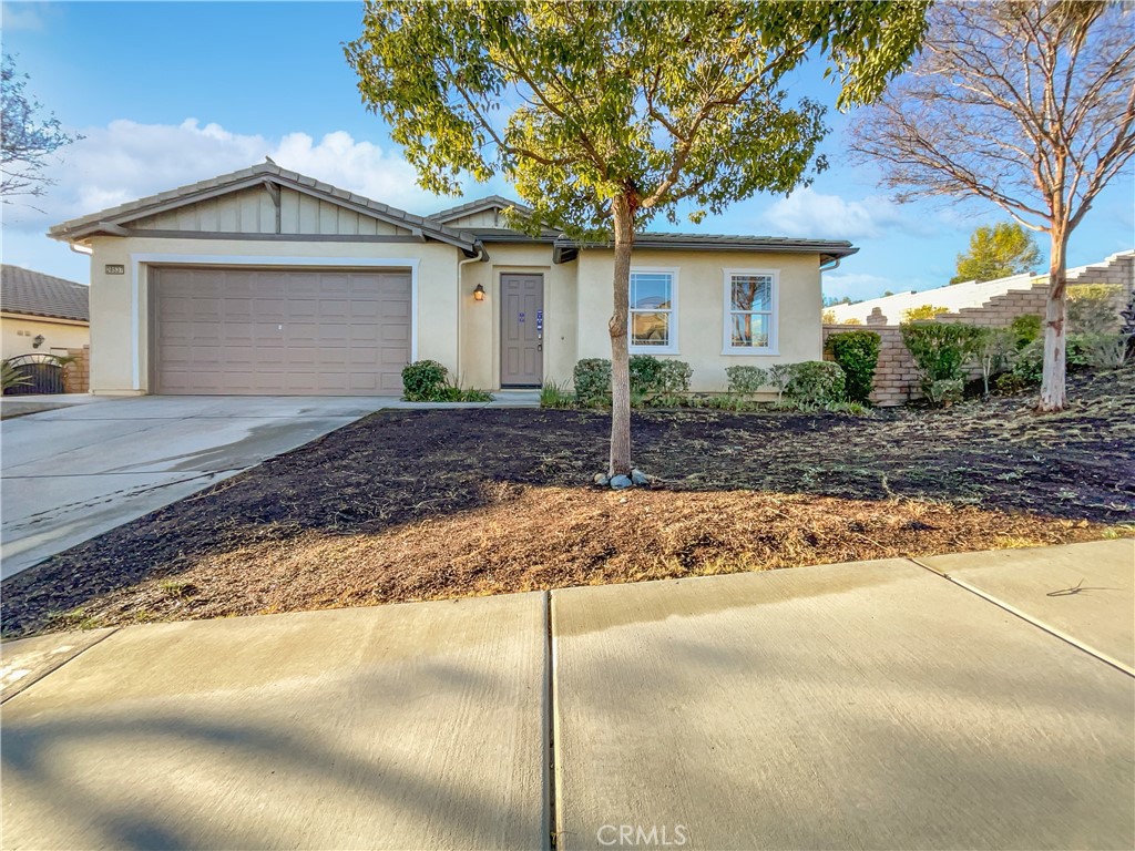 28537 Sunridge Court Property Photo