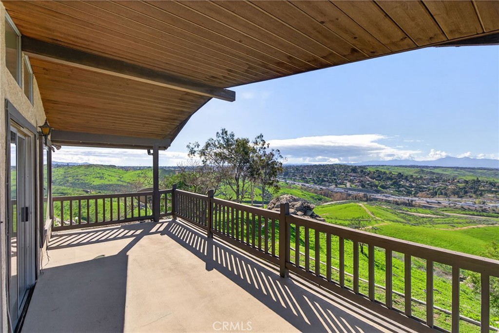 20682 Hill Top Drive Property Photo 20