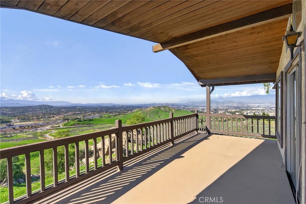 20682 Hill Top Drive Property Photo 22