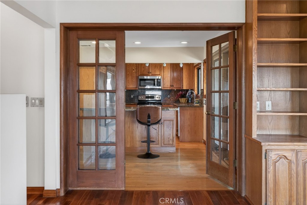 20682 Hill Top Drive Property Photo 28