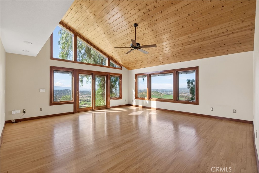 20682 Hill Top Drive Property Photo 32