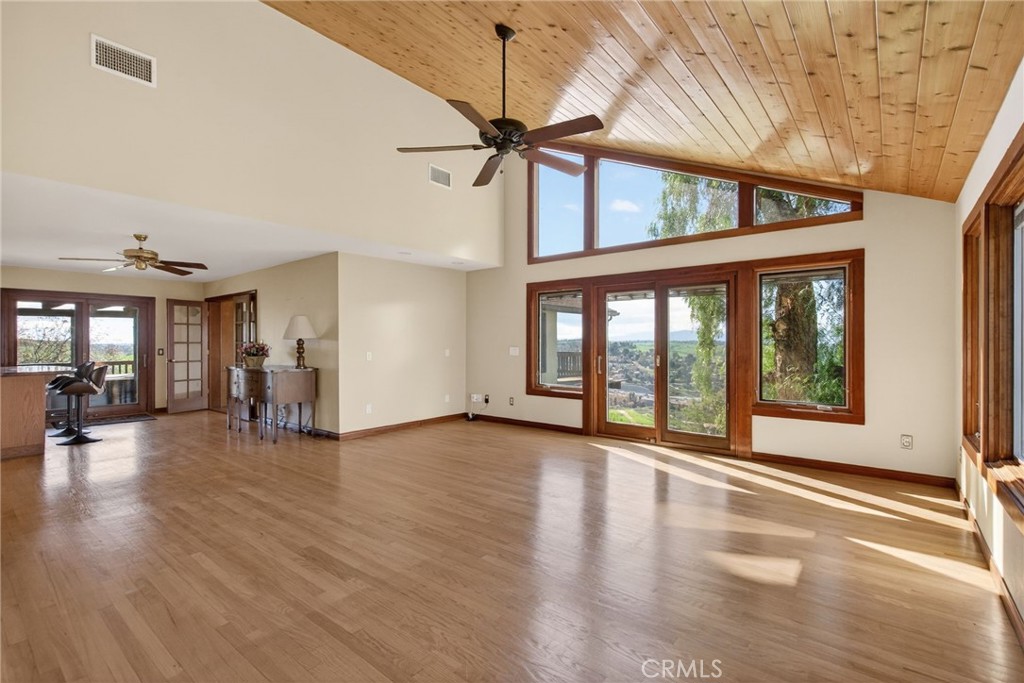 20682 Hill Top Drive Property Photo 33