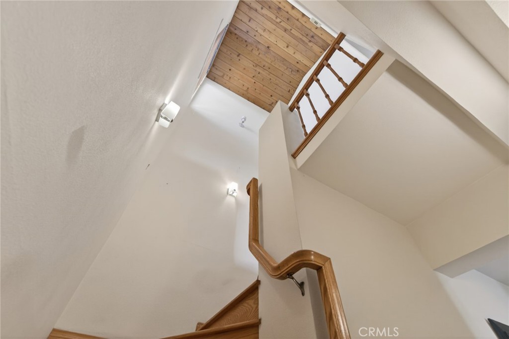20682 Hill Top Drive Property Photo 38