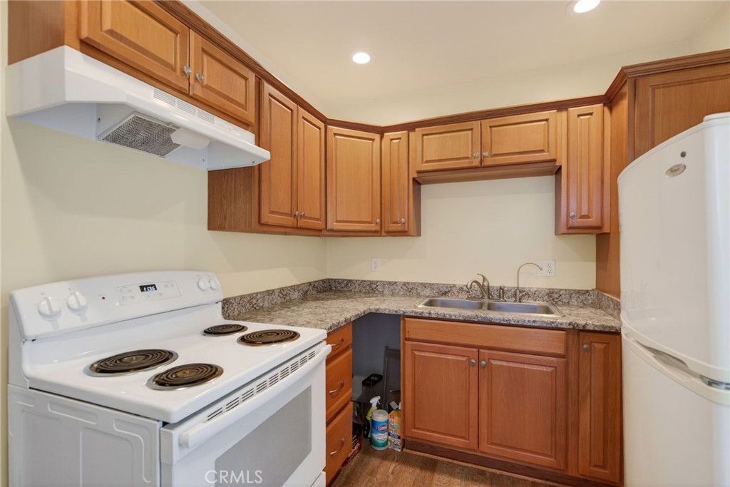 20682 Hill Top Drive Property Photo 54