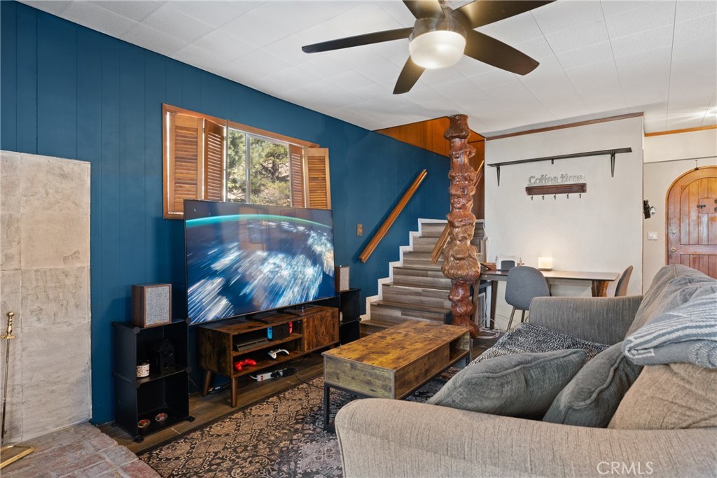 30862 Live Oak Drive Property Photo 8