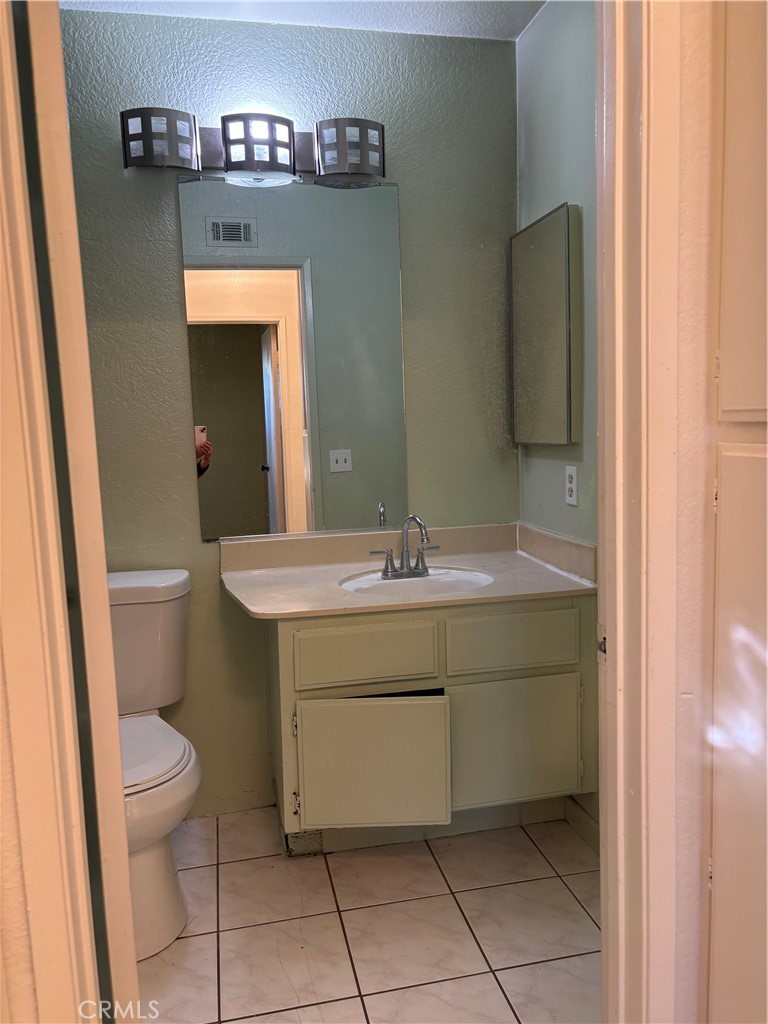 264 N Church Avenue Property Photo 24