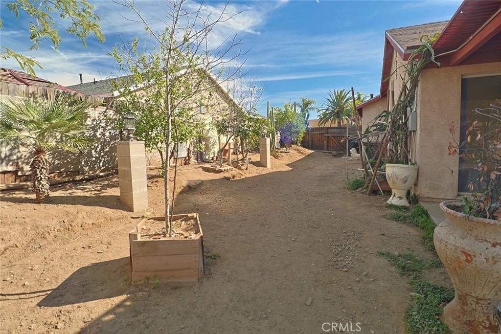 264 N Church Avenue Property Photo 30