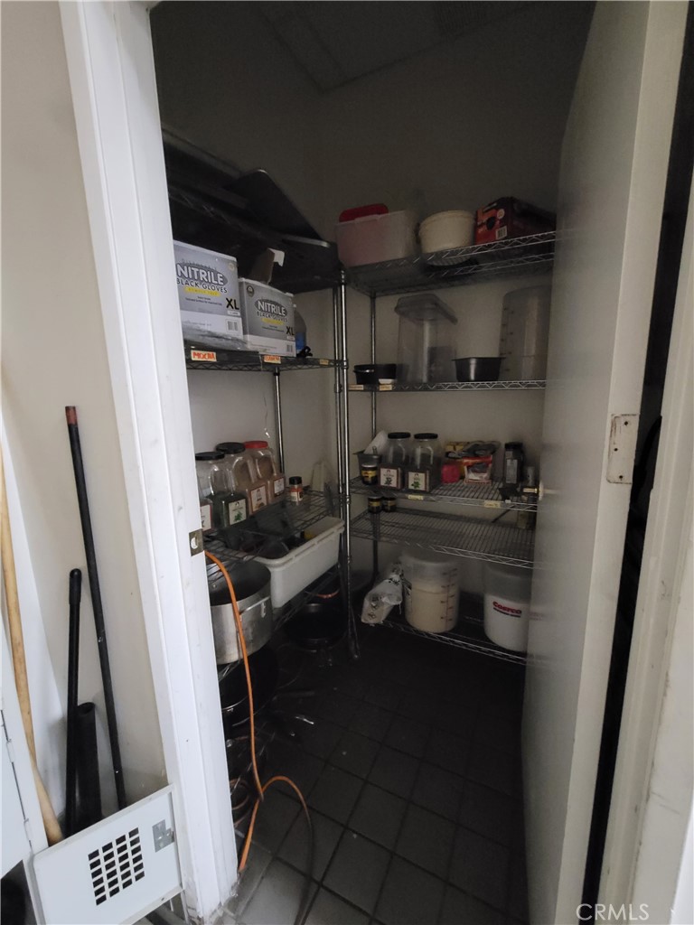 1827 S Vermont Avenue Property Photo 26