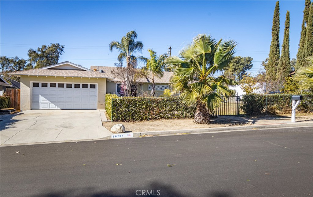 10283 Napoleon Street Property Photo