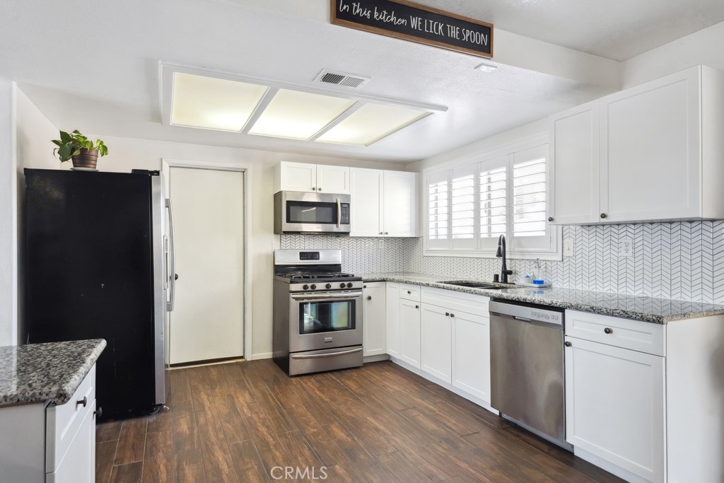 10754 Portland Avenue Property Photo 7