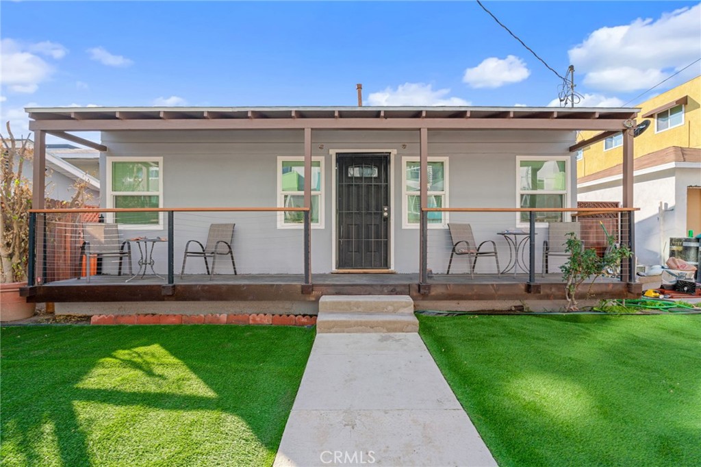11123 Cumpston Street Property Photo 20