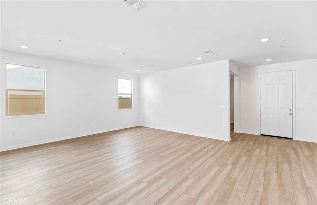 4074 Madonna Circle Property Photo 6