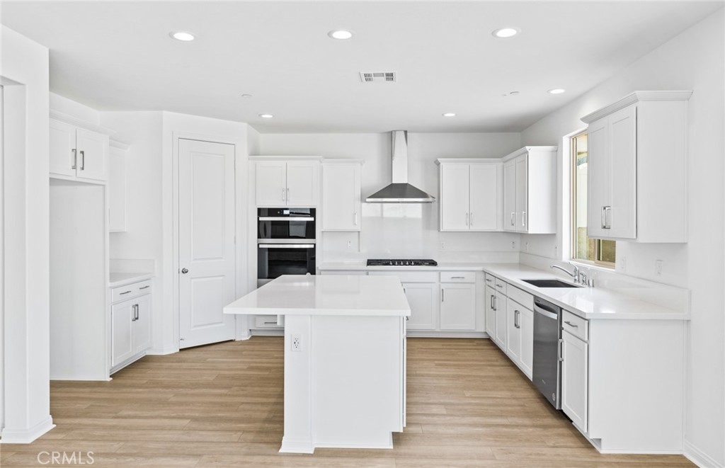 4074 Madonna Circle Property Photo 8