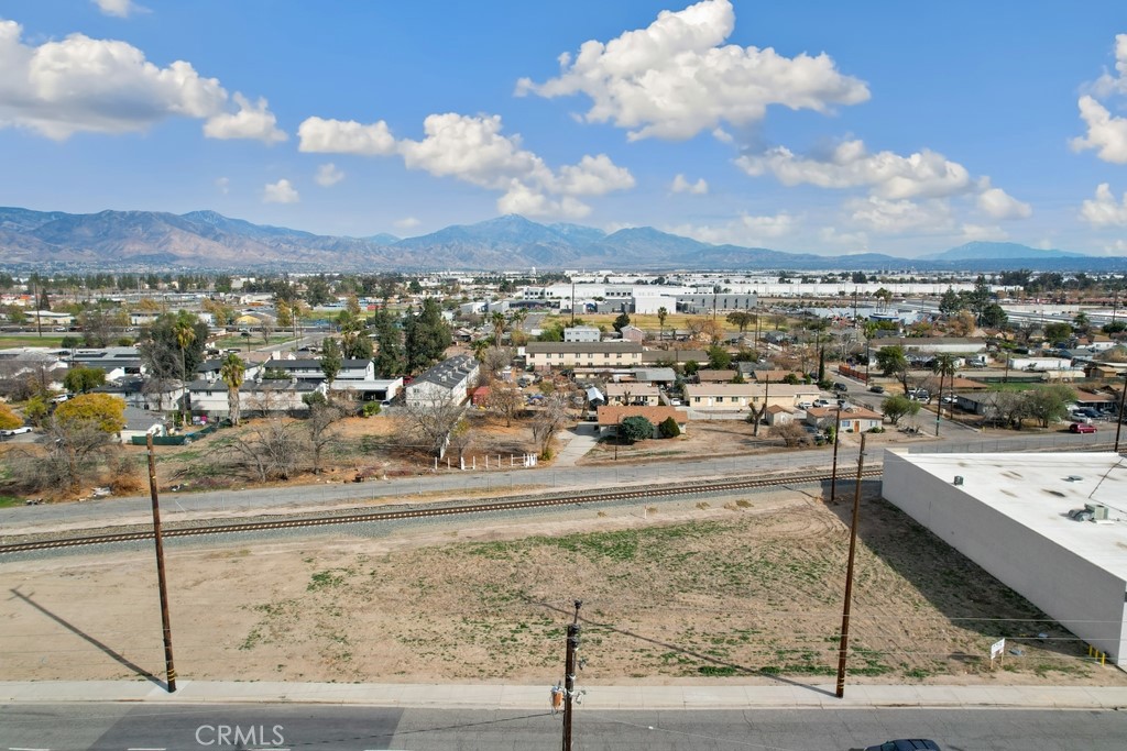 241 S Sierra Way Property Photo 2