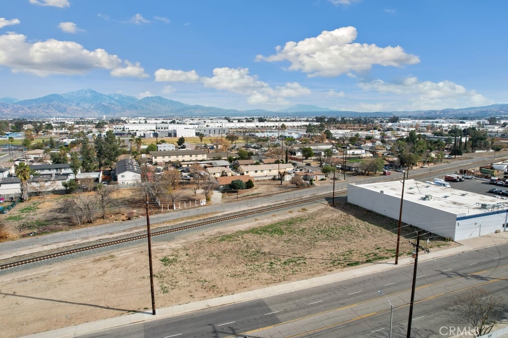 241 S Sierra Way Property Photo 4