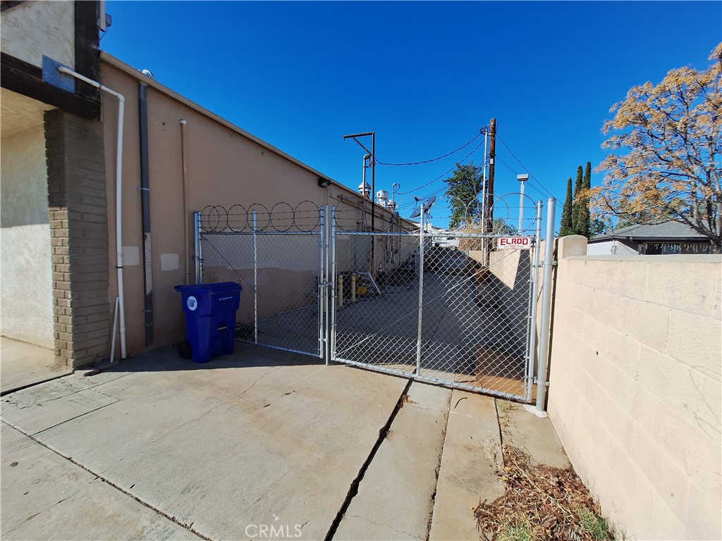 10303 Arlington Avenue Property Photo 5