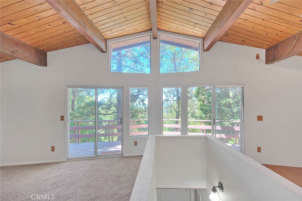 23771 Lakeview Drive Property Photo 2