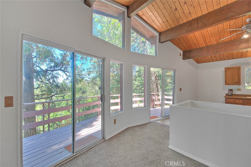 23771 Lakeview Drive Property Photo 4