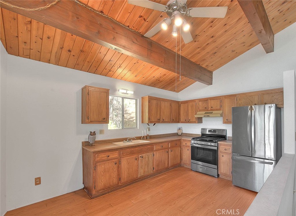 23771 Lakeview Drive Property Photo 17
