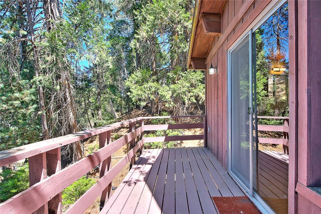 23771 Lakeview Drive Property Photo 33