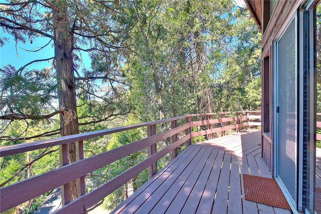 23771 Lakeview Drive Property Photo 34