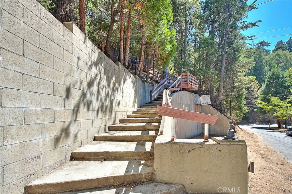 23771 Lakeview Drive Property Photo 48