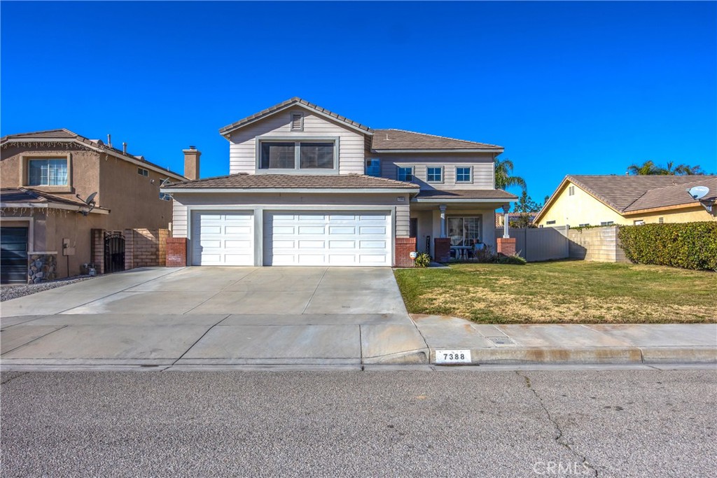7388 Railroad Court Property Photo 5